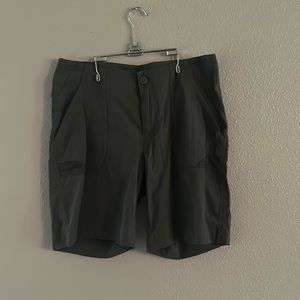 Women’s Columbia PFG mid rise Bermuda shorts